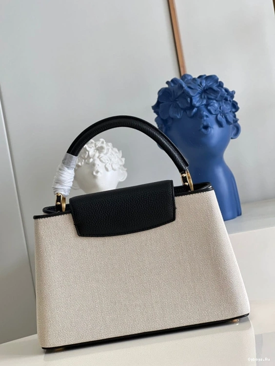 LOUIS CAPUCINES VUITTON MM 0515